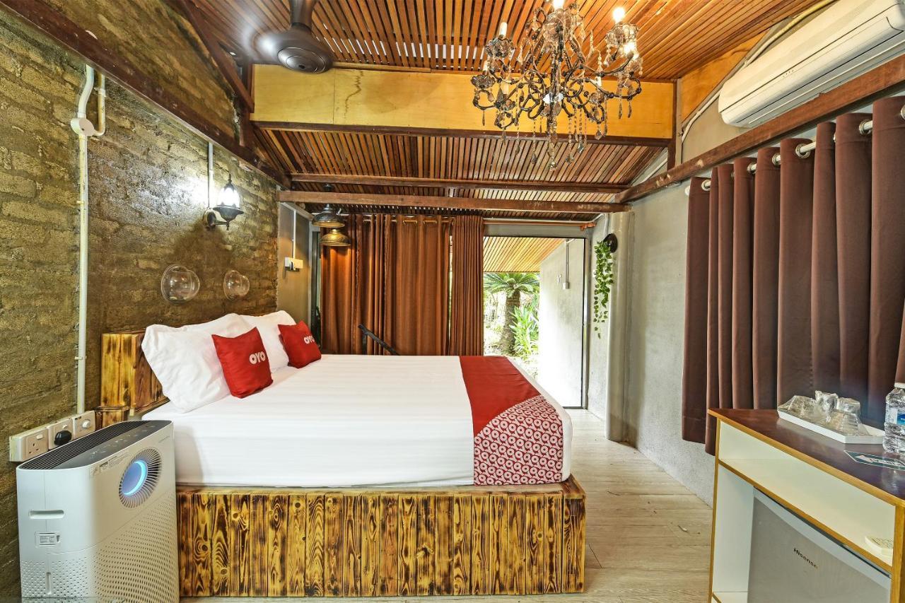 Oyo 90636 Teratak Zakiah Chalet Jerantut Ngoại thất bức ảnh