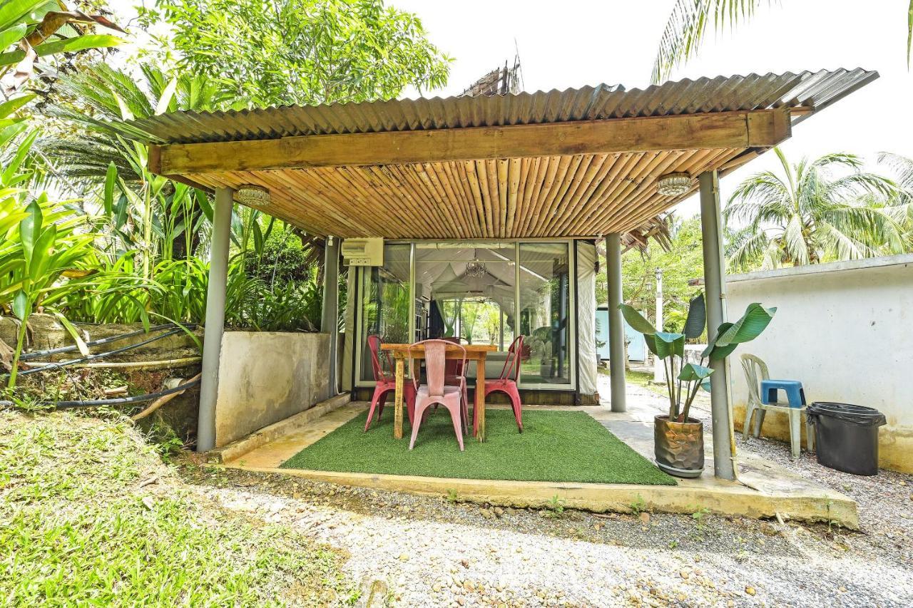 Oyo 90636 Teratak Zakiah Chalet Jerantut Ngoại thất bức ảnh