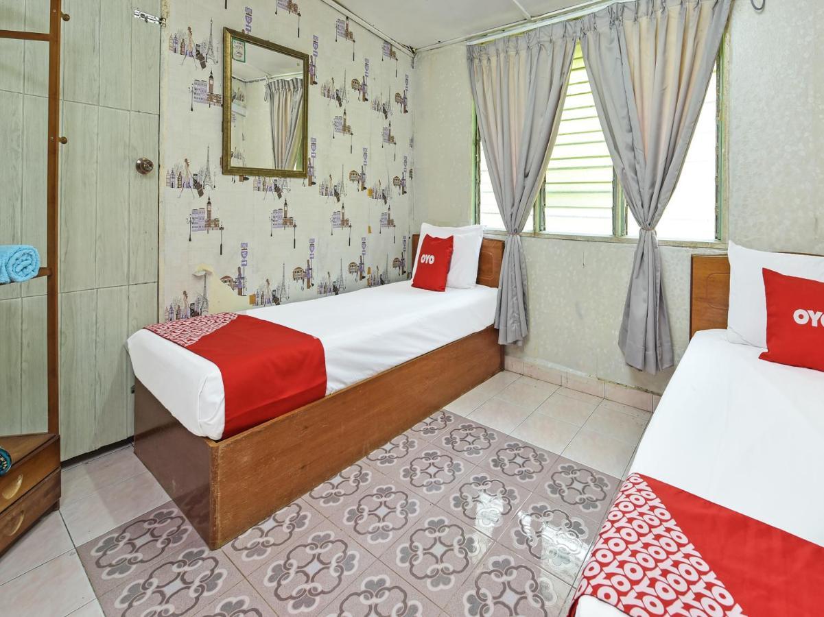 Oyo 90636 Teratak Zakiah Chalet Jerantut Ngoại thất bức ảnh