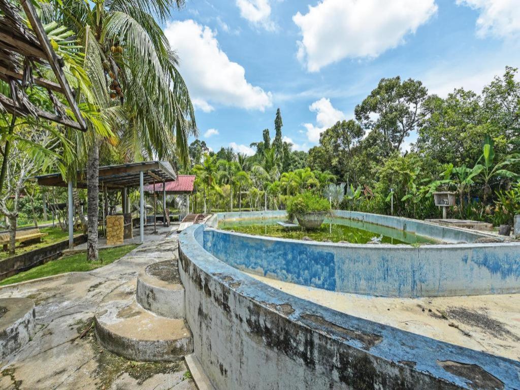 Oyo 90636 Teratak Zakiah Chalet Jerantut Ngoại thất bức ảnh