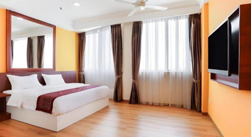 Oyo 90636 Teratak Zakiah Chalet Hotel Jerantut Ngoại thất bức ảnh