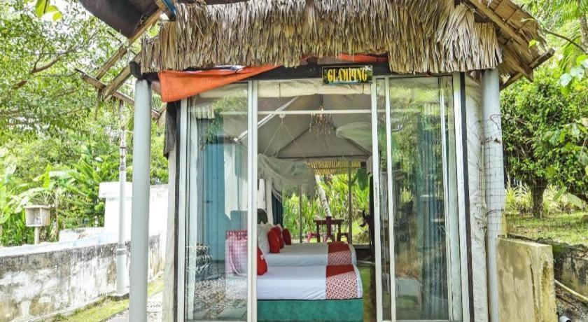 Oyo 90636 Teratak Zakiah Chalet Jerantut Ngoại thất bức ảnh